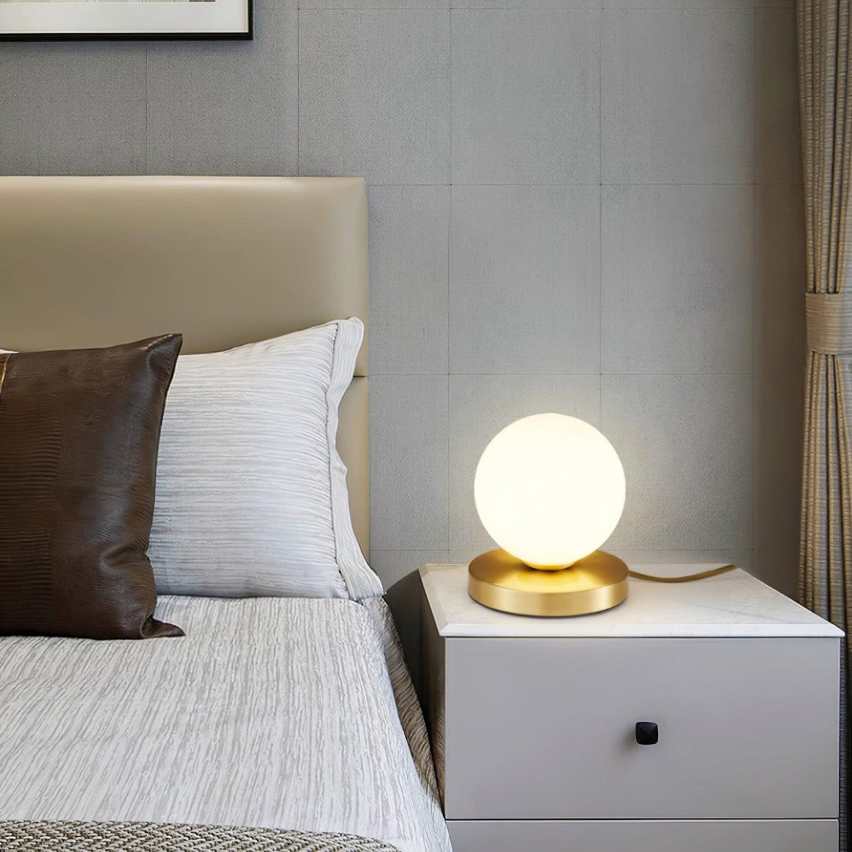 Elaoora Table Lamp