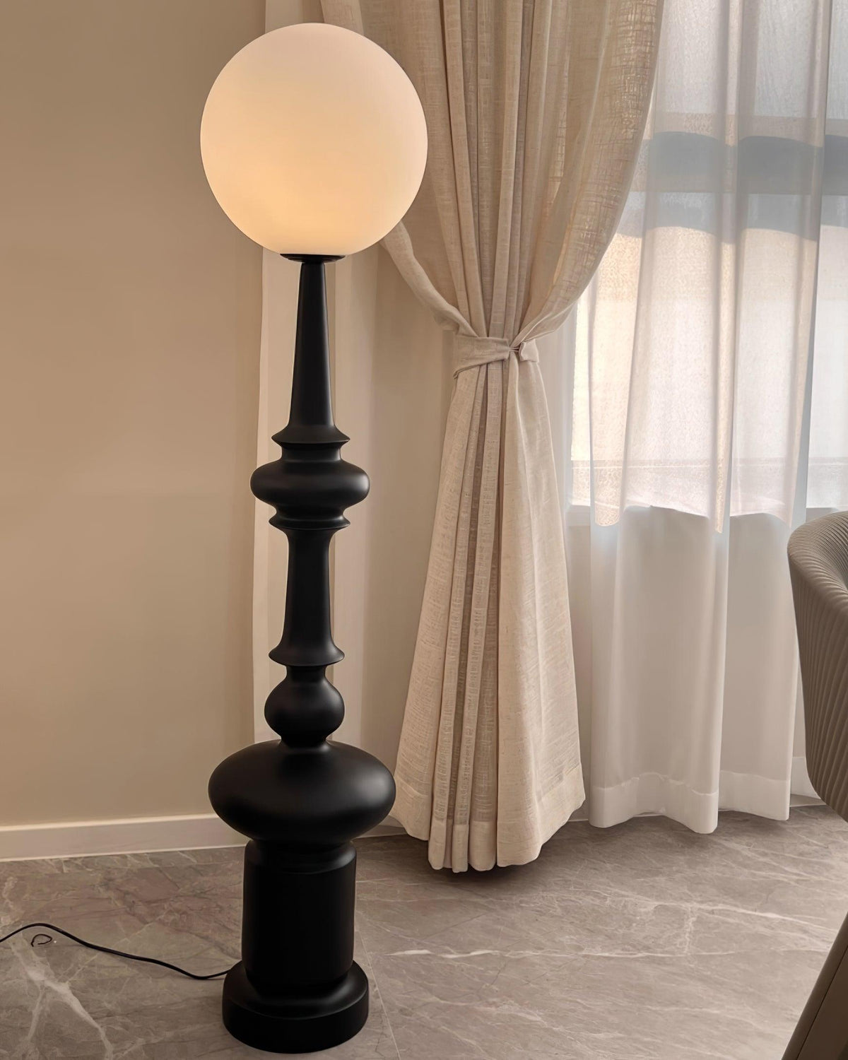 Chess-gulvlampe