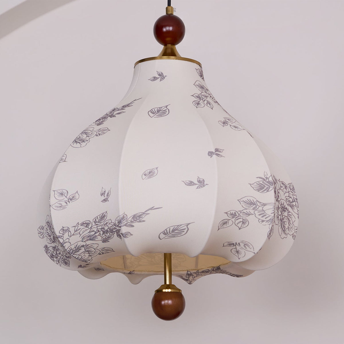 Favian vintage pendellampa i trä