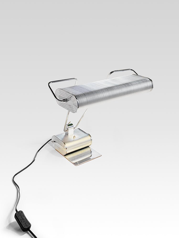 Norania krombordlampe med udkraget arm