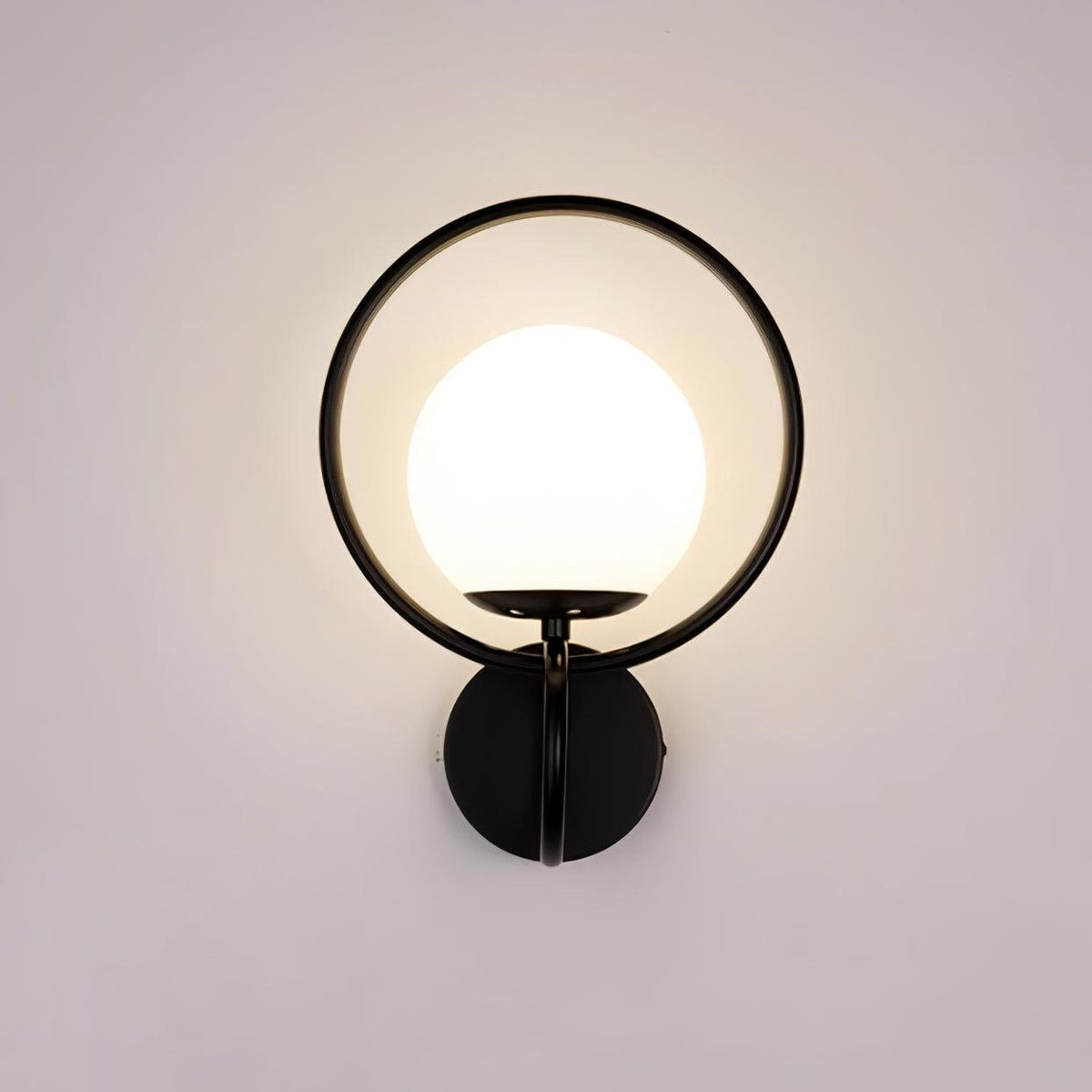 Jaxons minimalistiska vägglampa