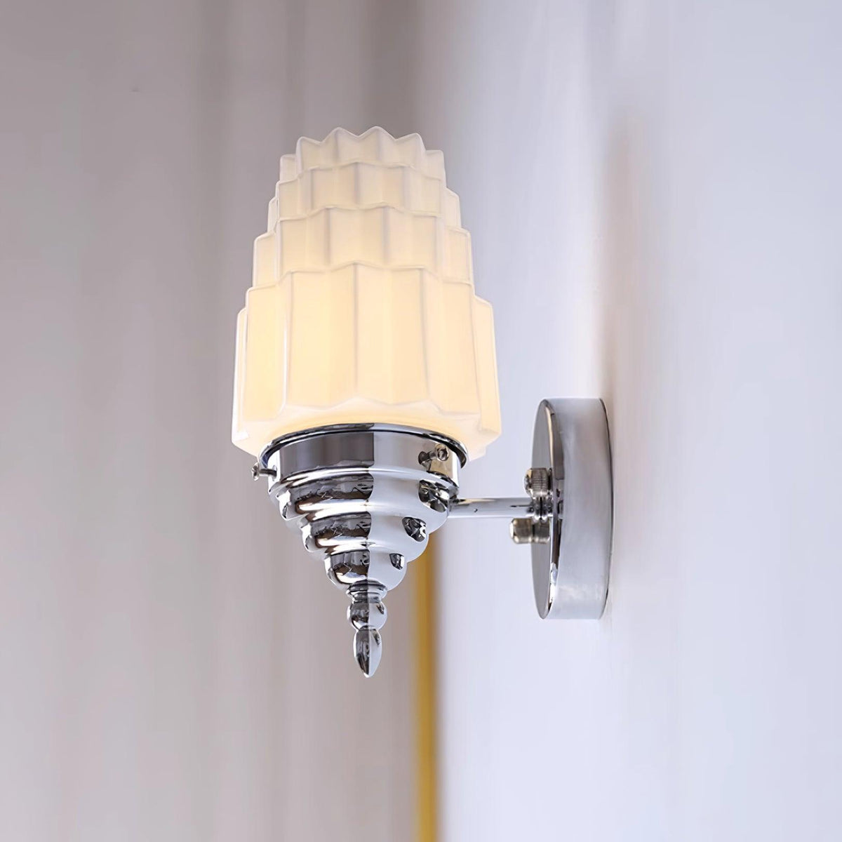 Renaline vägglampa