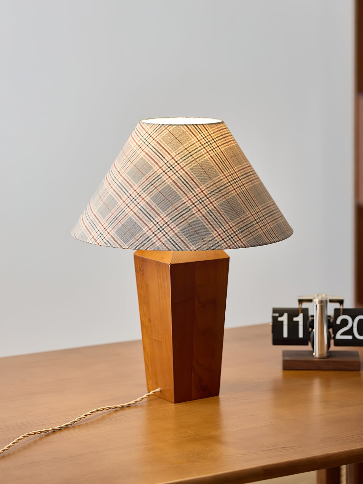 Wokel minimalistisk bordslampa i trä