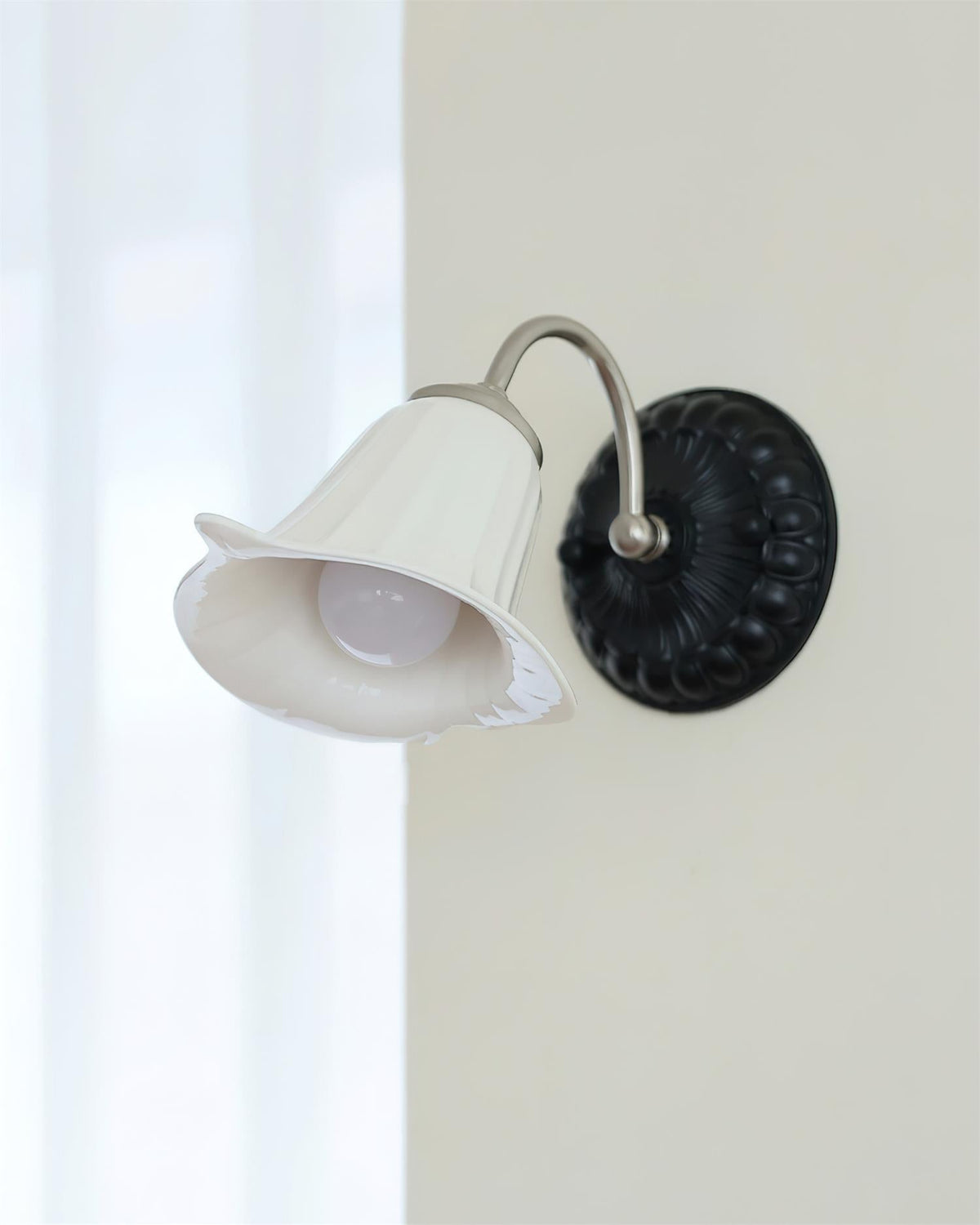 Viraorella Wall Lamp