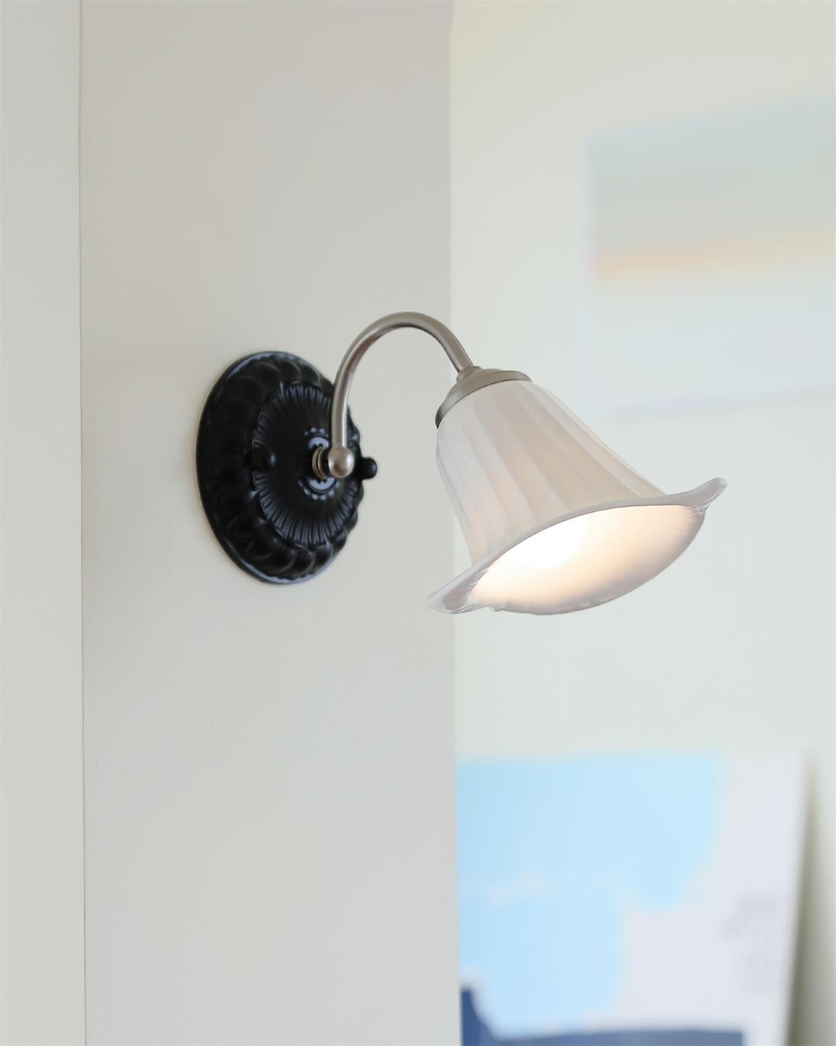 Viraorella Wall Lamp