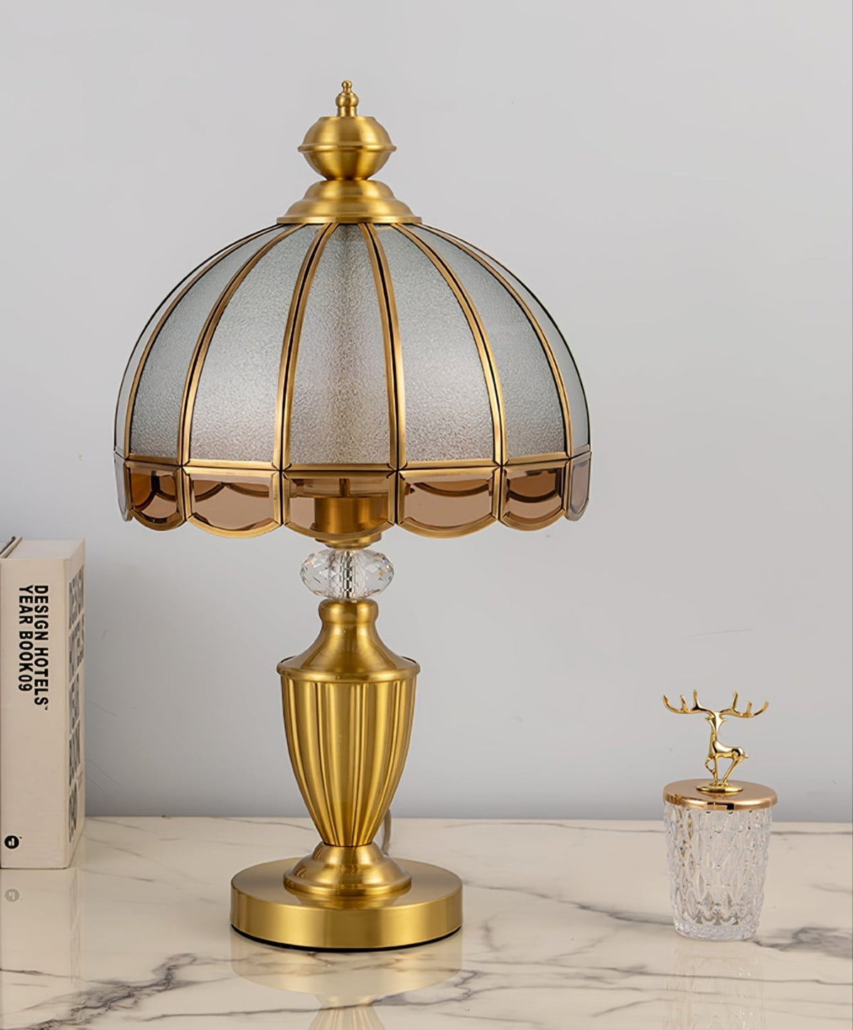 Candeeiro de mesa de vidro opalino Classic