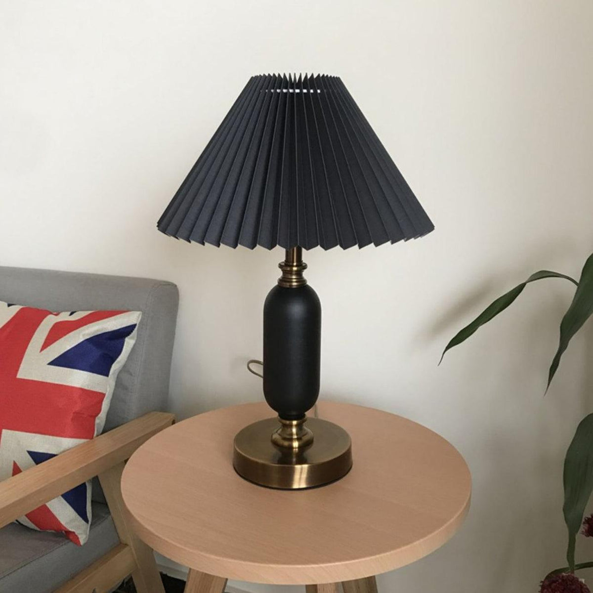 Aurmarila bordslampa i tyg