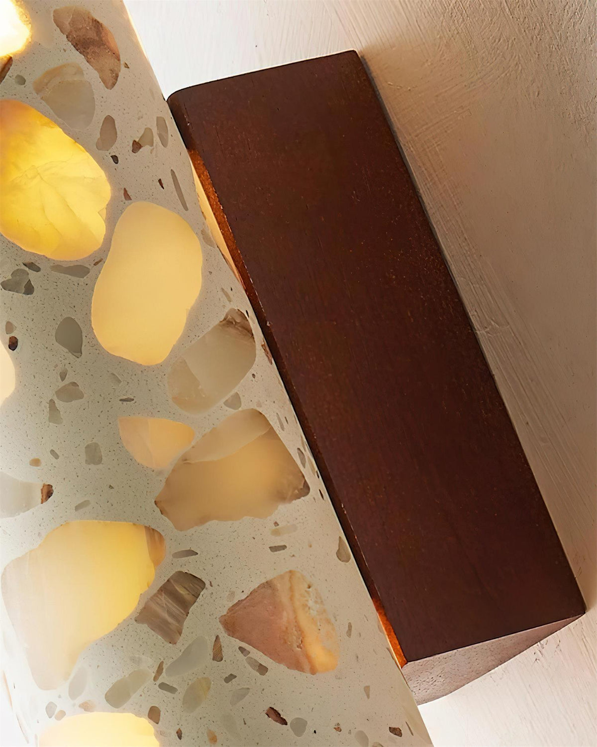 Calinaria Wall Lamp