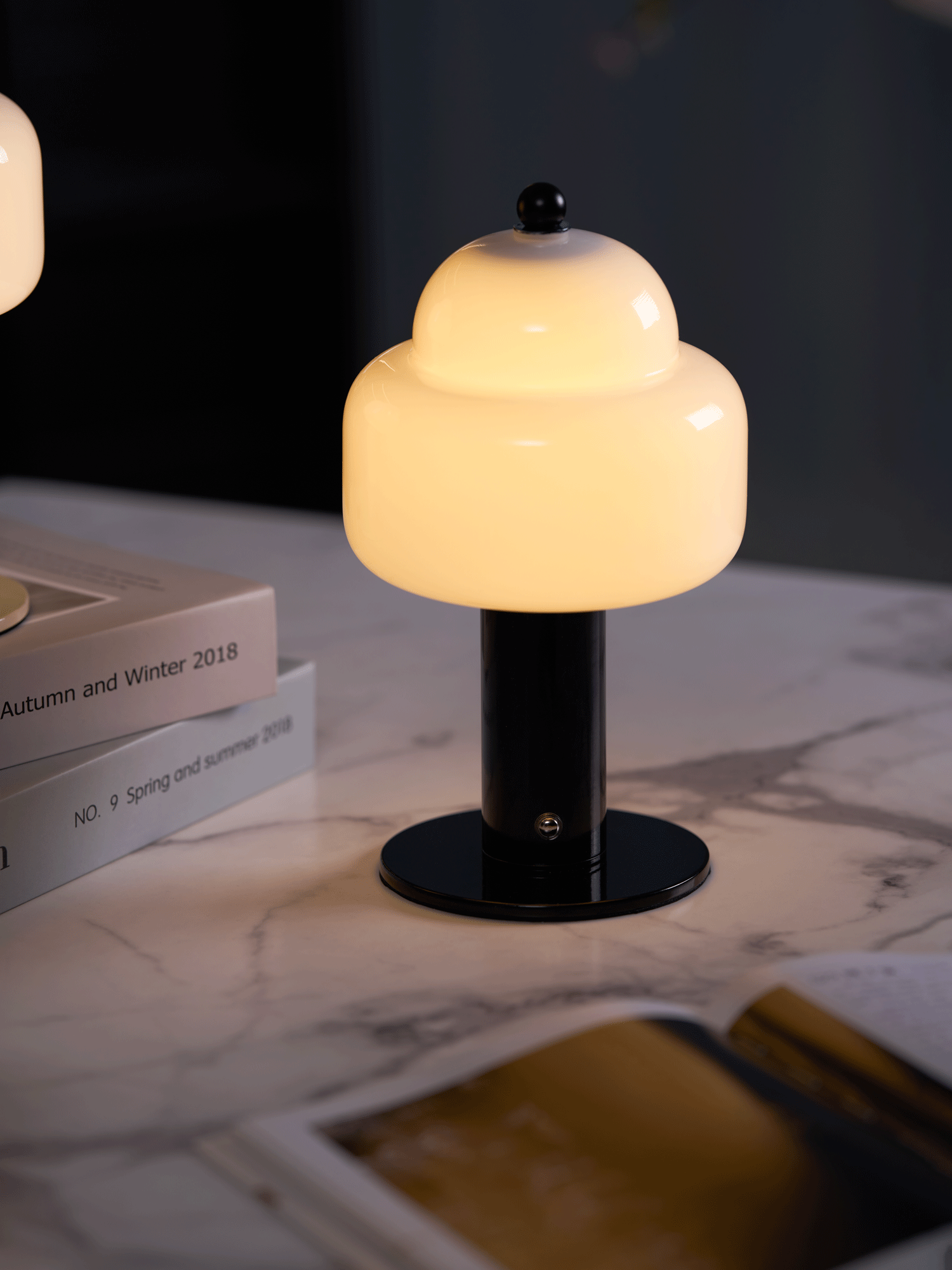 Avenaella moderne bordlampe