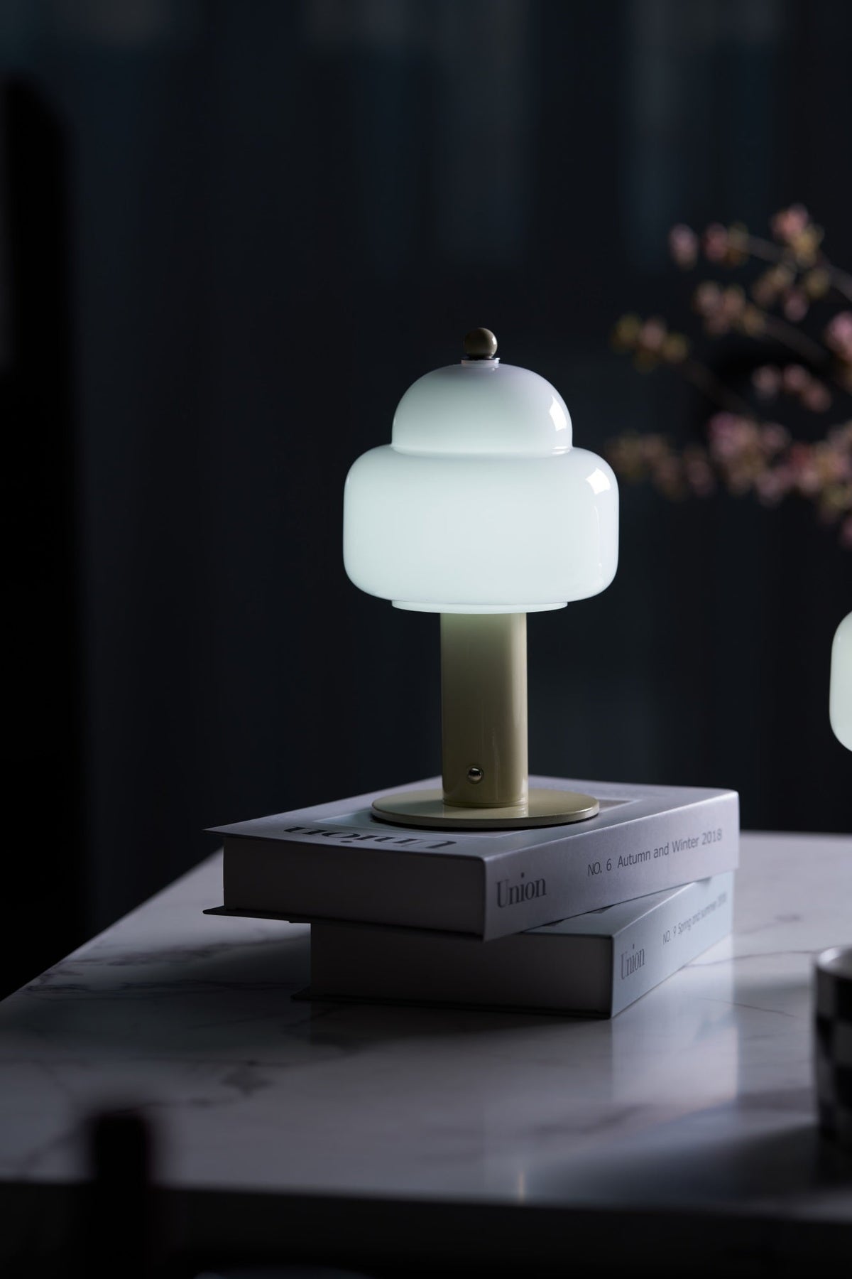 Avenaella moderne bordlampe