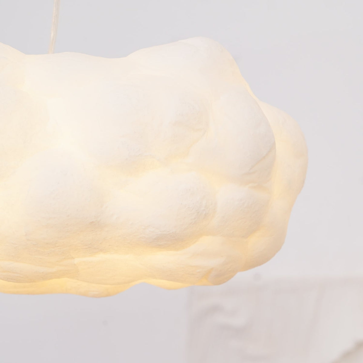Nively pendellampa i fibersilke