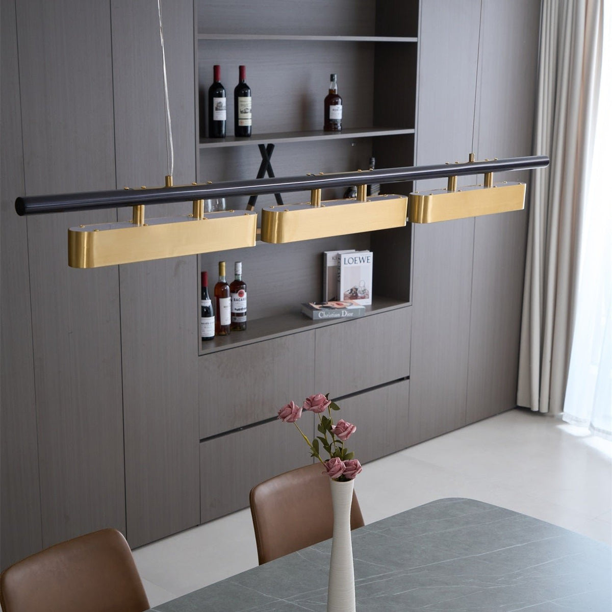 Candeeiro suspenso minimalista em latão Liorent