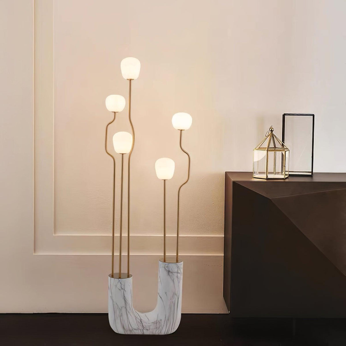 Avenoaya elegant kometgolvlampa