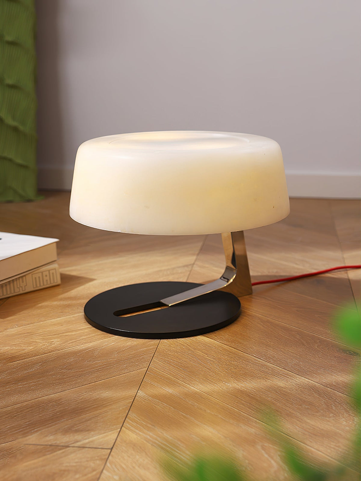 Candeeiro de mesa Nysolora Dome em alabastro