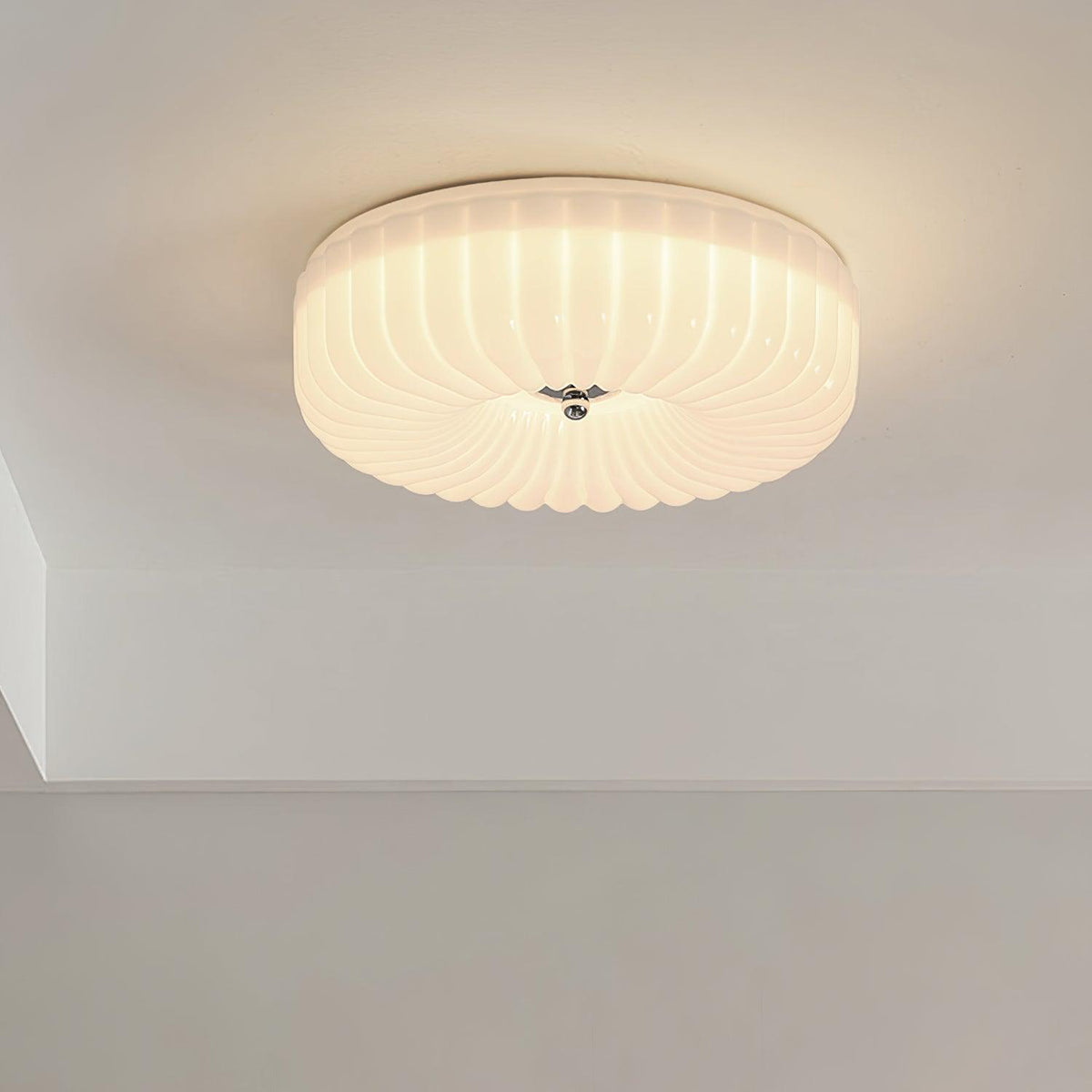 Mivone infälld taklampa i krämfärgat glas