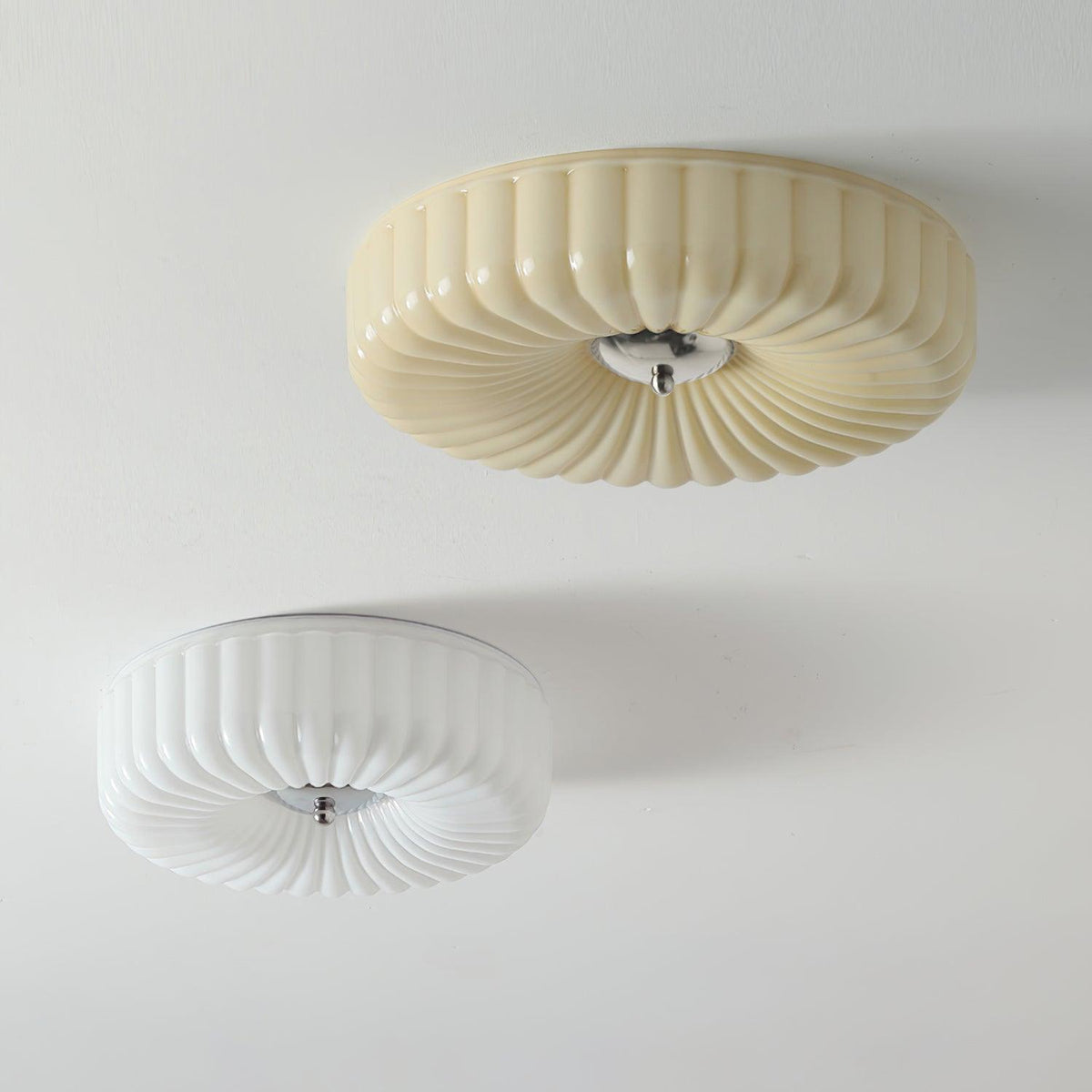 Mivone infälld taklampa i krämfärgat glas