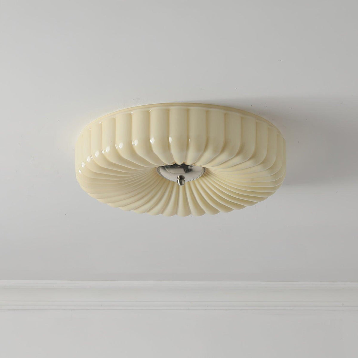 Mivone infälld taklampa i krämfärgat glas