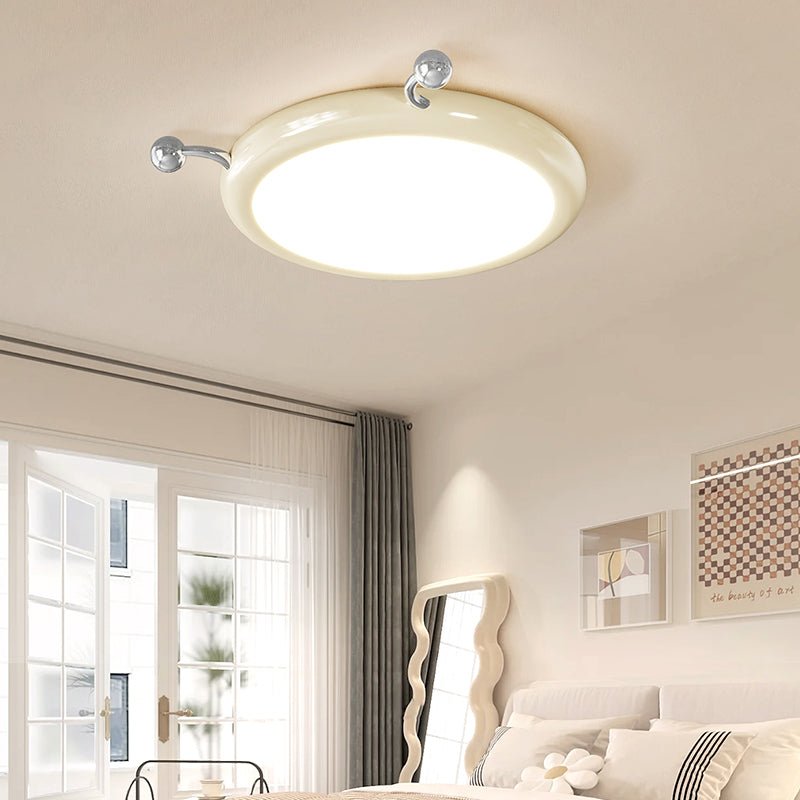 Casolila elegant konstnärlig taklampa i krämfärg