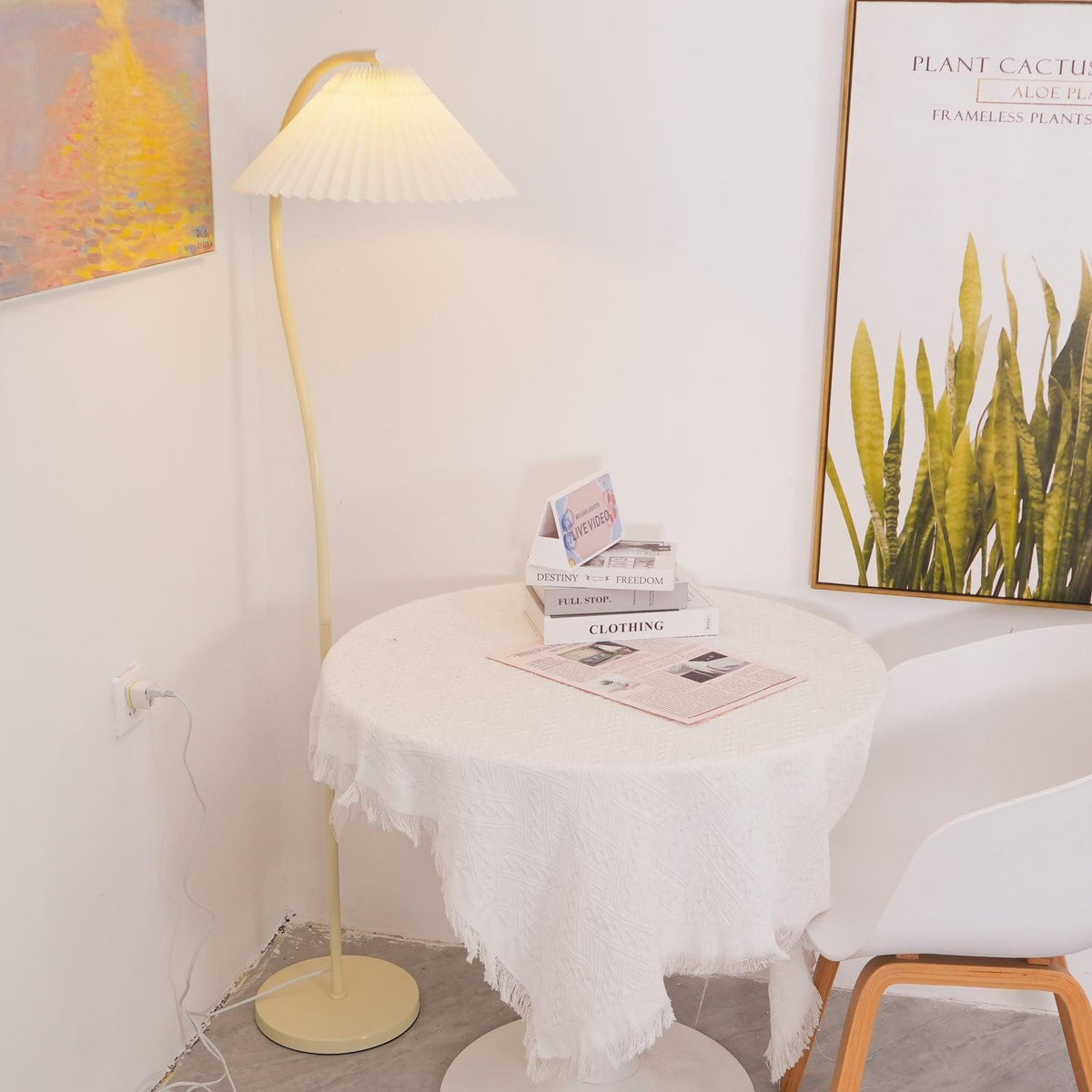 Fyrel minimalistisk gulvlampe i stof