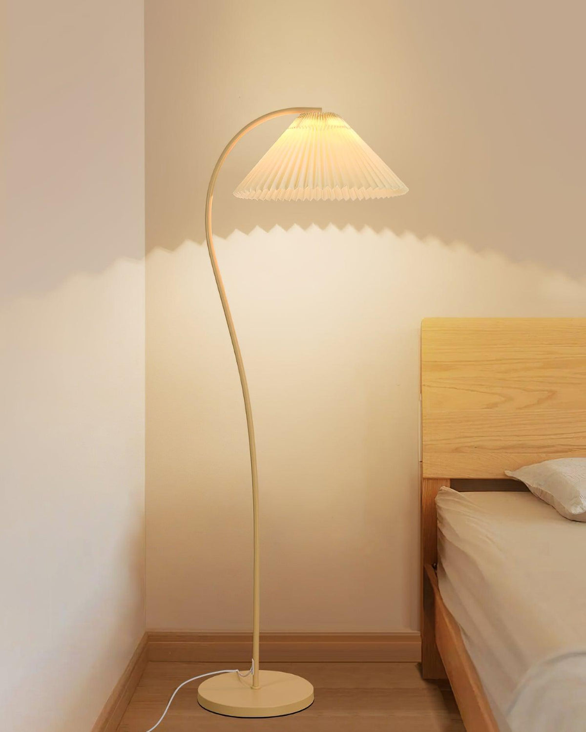 Fyrel minimalistisk gulvlampe i stof