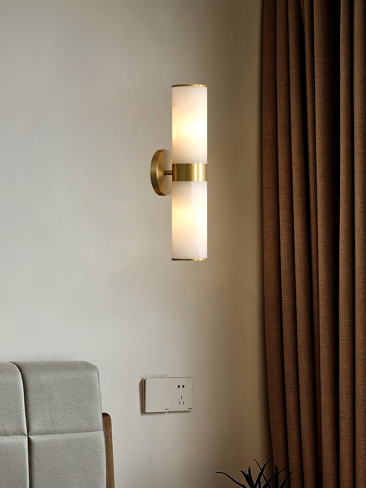 Terielielle vägglampa