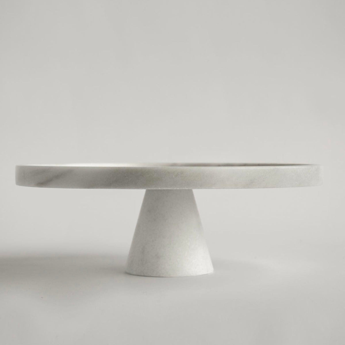 Tabuleiro de pedestal em mármore Marquina Tesk
