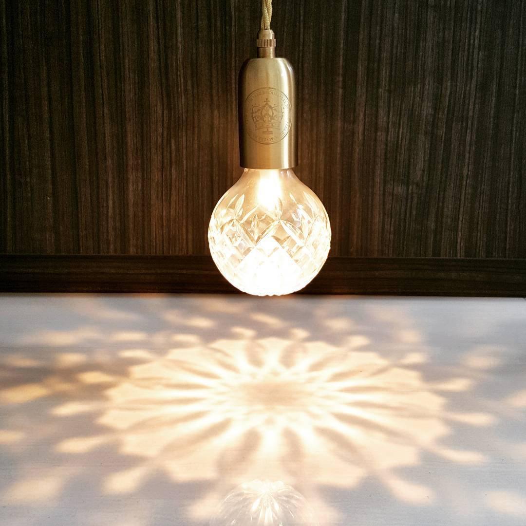 Selanielle pendellampa med kristallglödlampa