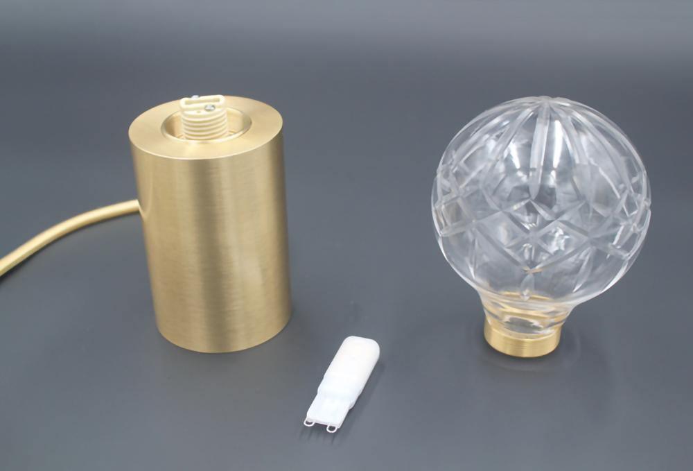 Lyrician industriel bordlampe i messing og glas