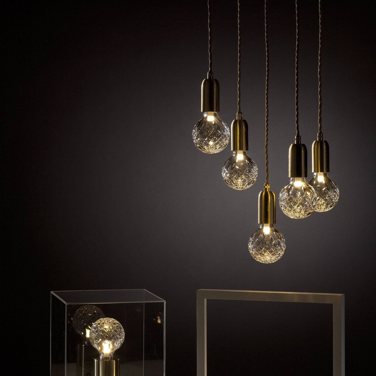 Selanielle pendellampa med kristallglödlampa