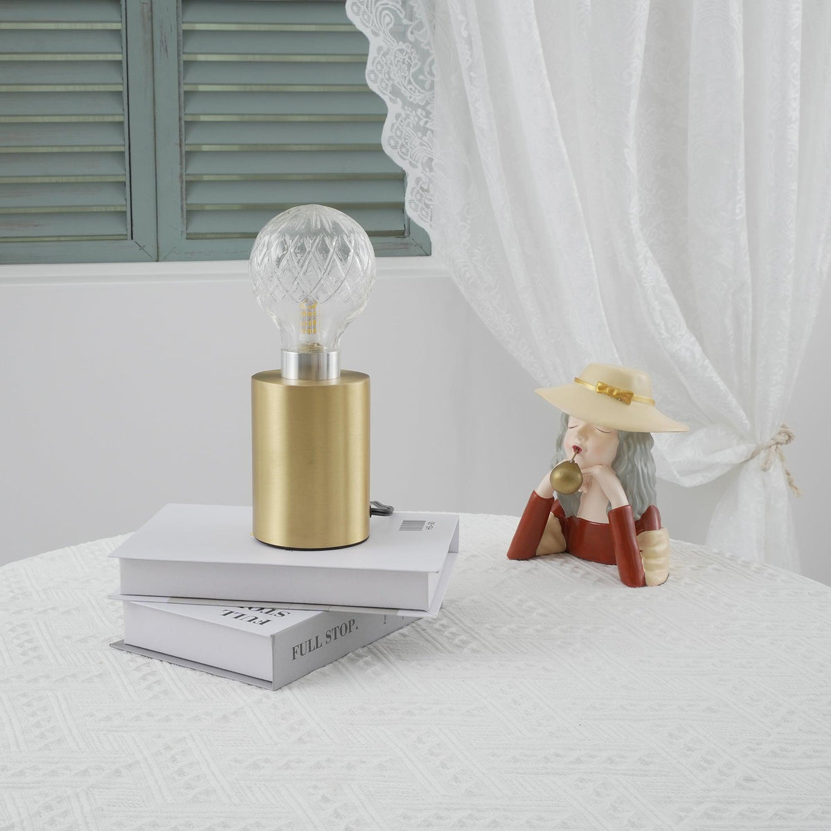 Lyrician industriel bordlampe i messing og glas