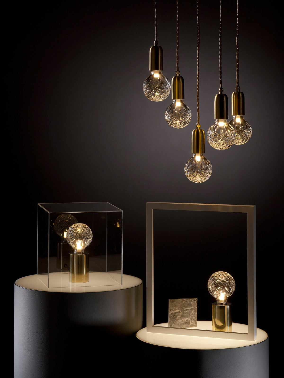 Lyrician industriel bordlampe i messing og glas
