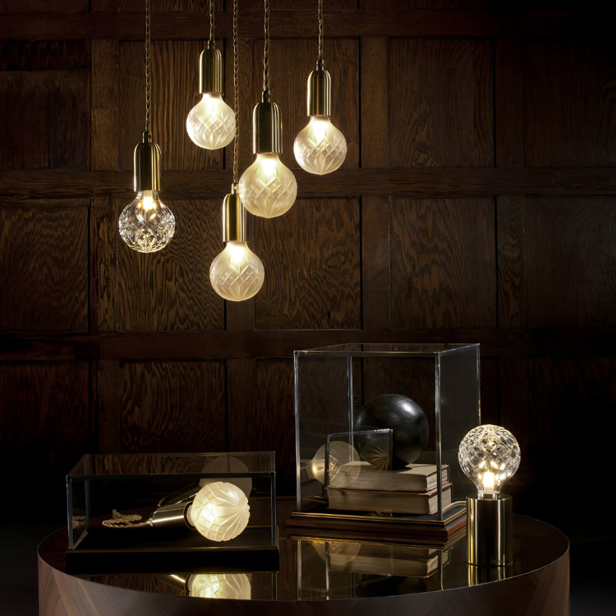 Lyrician industriel bordlampe i messing og glas