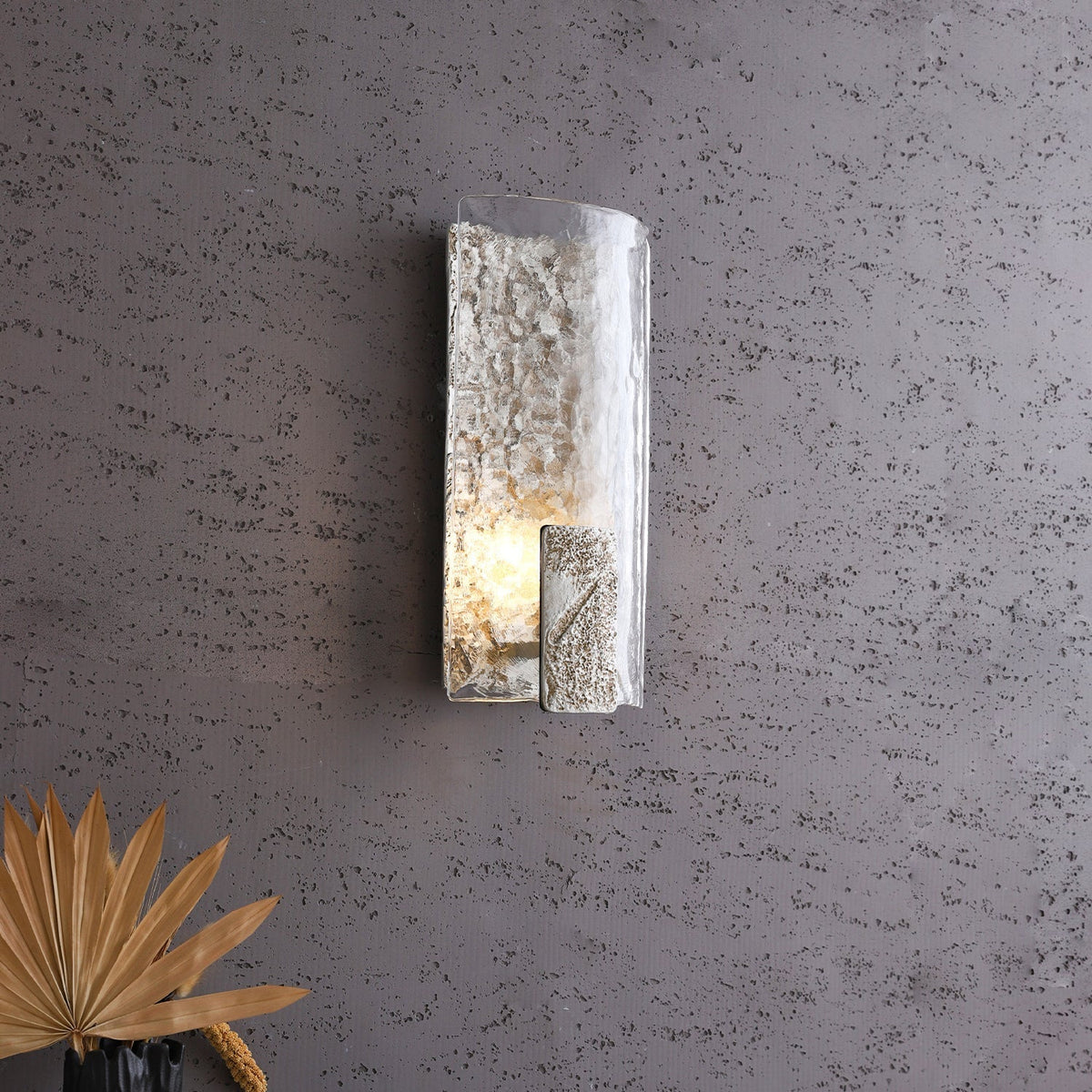 Renaiella Wall Lamp