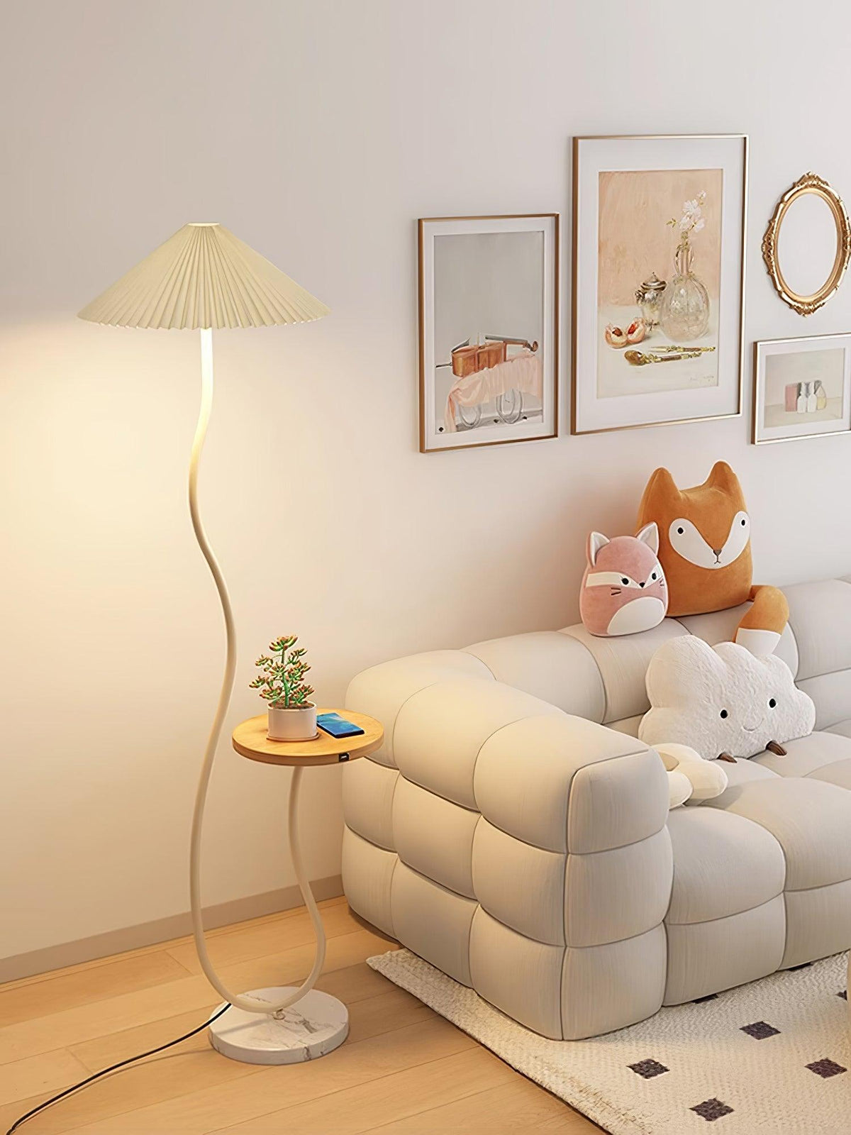 Ghel minimalistisk gulvlampe i træ