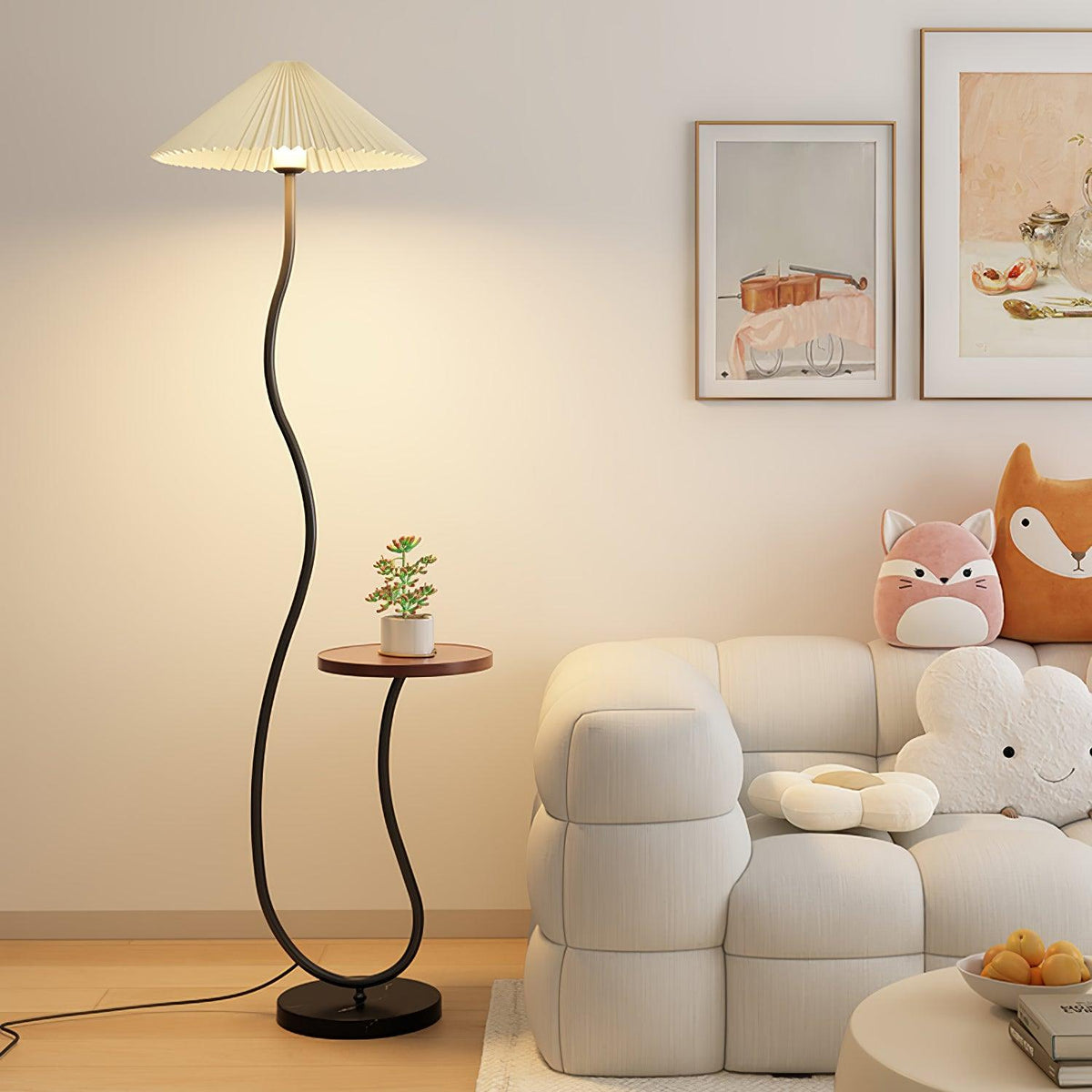Ghel minimalistisk gulvlampe i træ