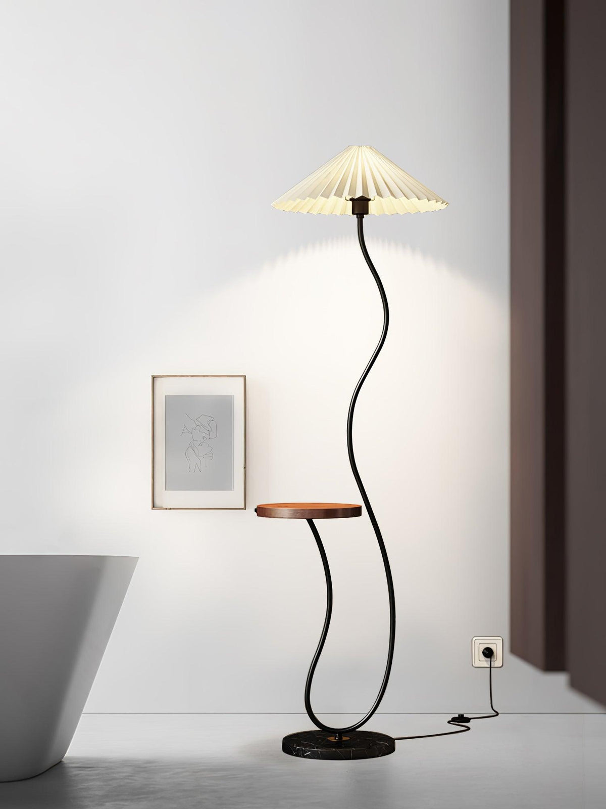 Ghel minimalistisk gulvlampe i træ