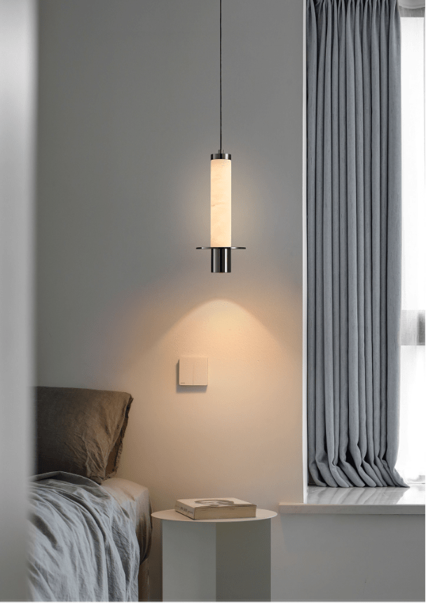 Eirenelia slank cylindrisk pendel i alabast
