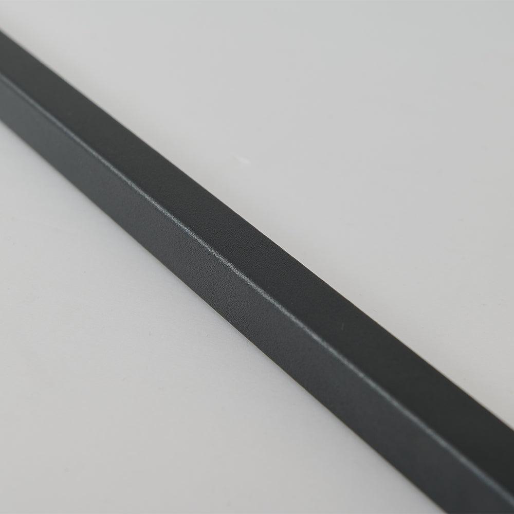 Candeeiro de mesa minimalista em aço Feralielle