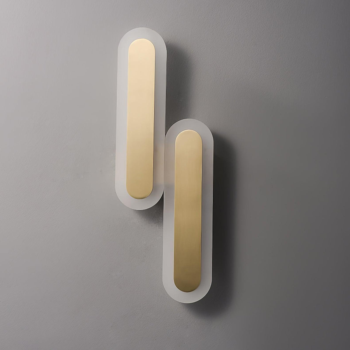 Candeeiro de parede de latão minimalista moderno Solanelle