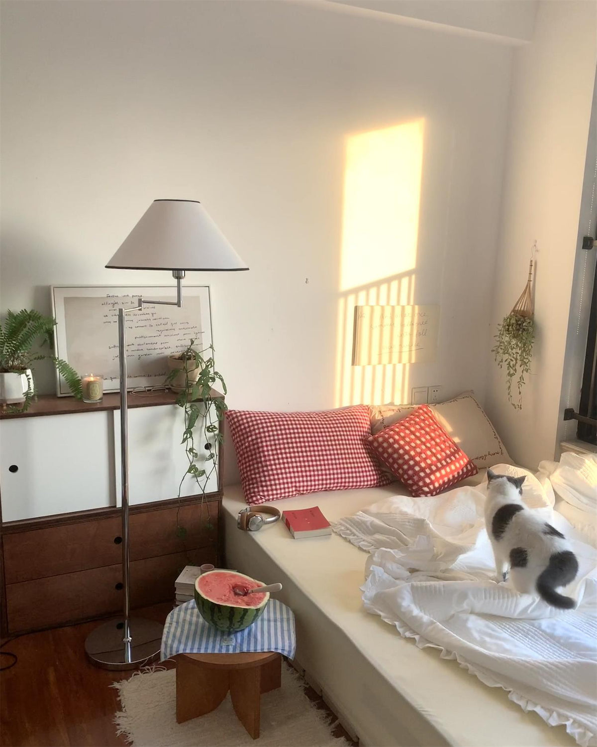 Rivaleria Floor Lamp