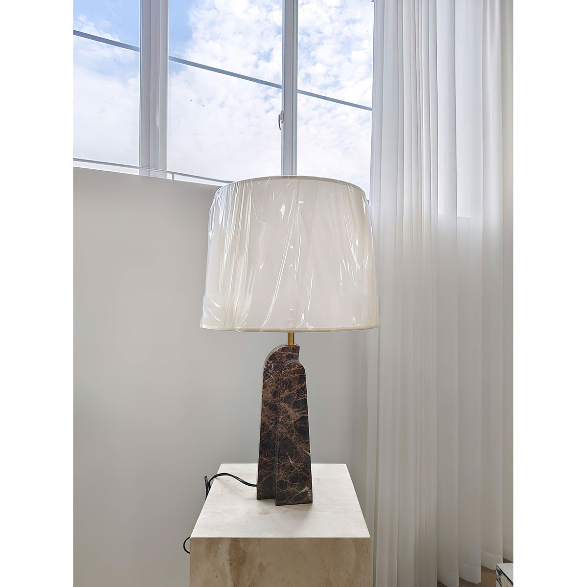 Calivise bordslampa