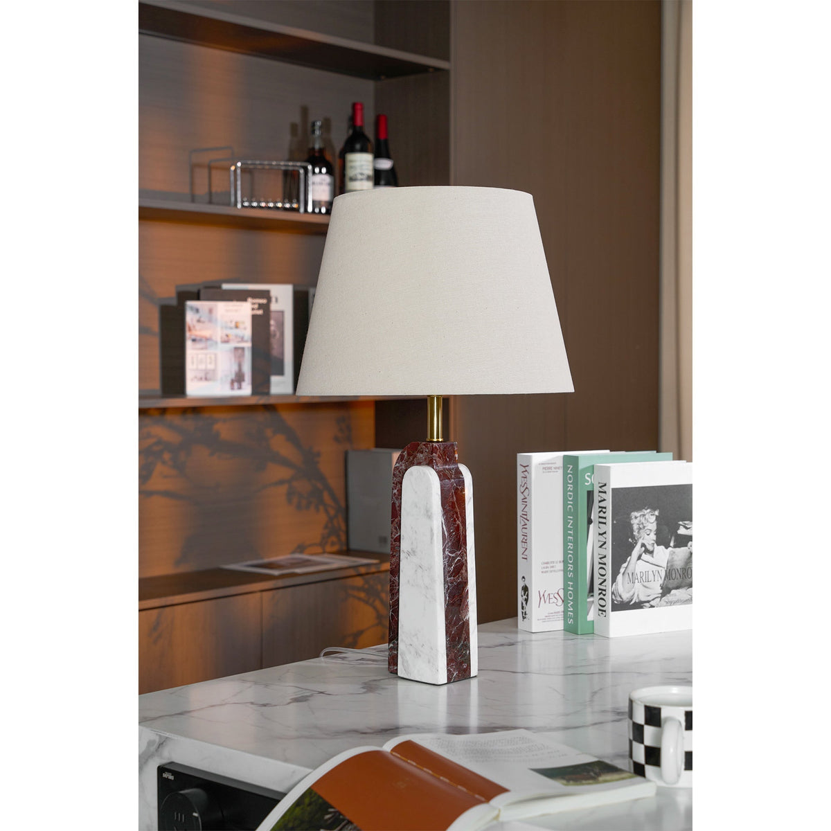 Calivise bordslampa