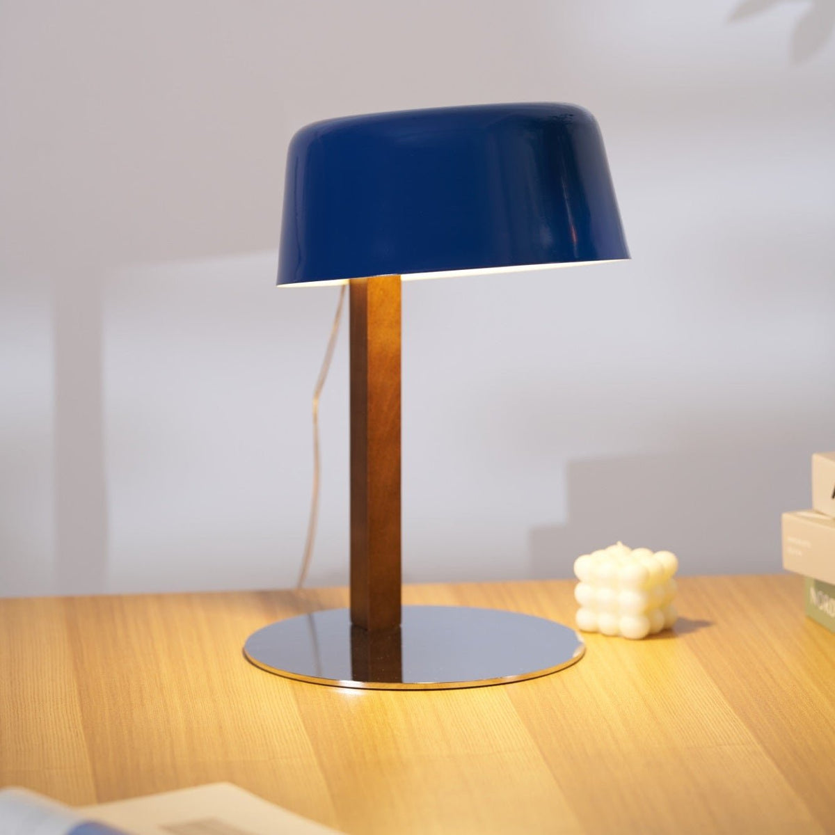 Candeeiro de mesa moderno Cirirelle