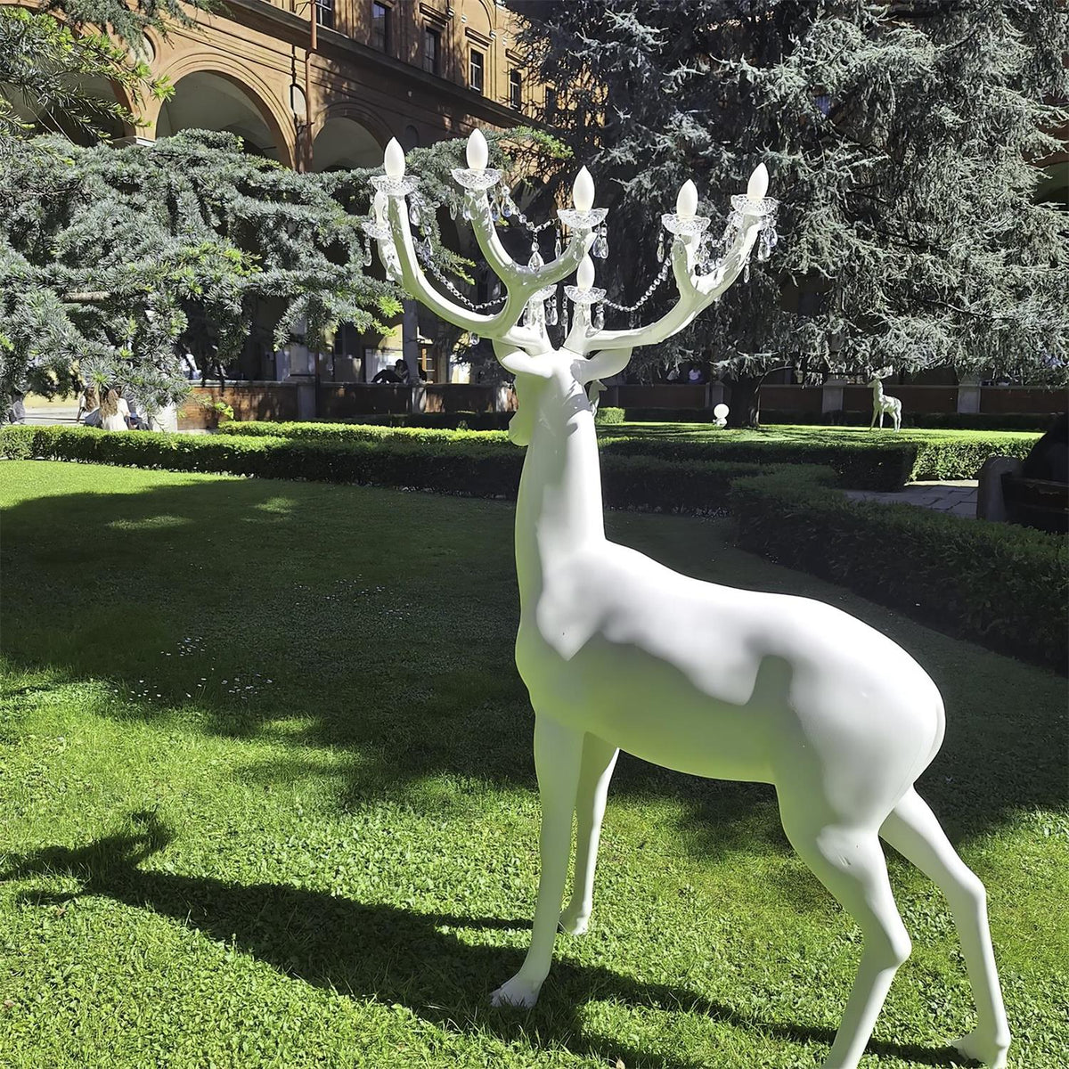 Stag-skulpturgulvlampe
