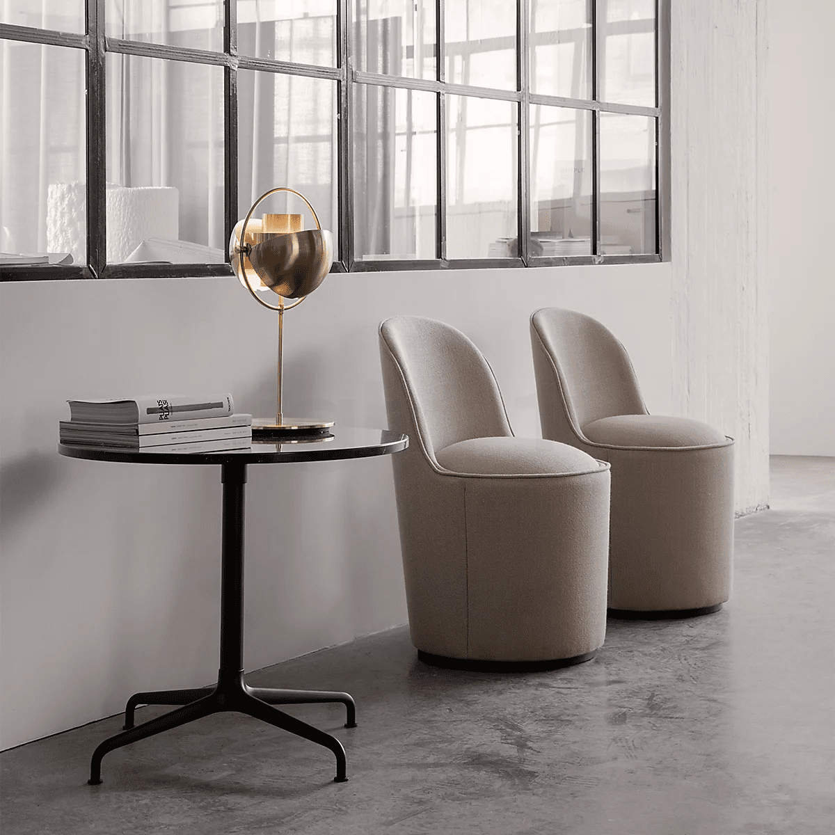 Selanine moderne bordlampe