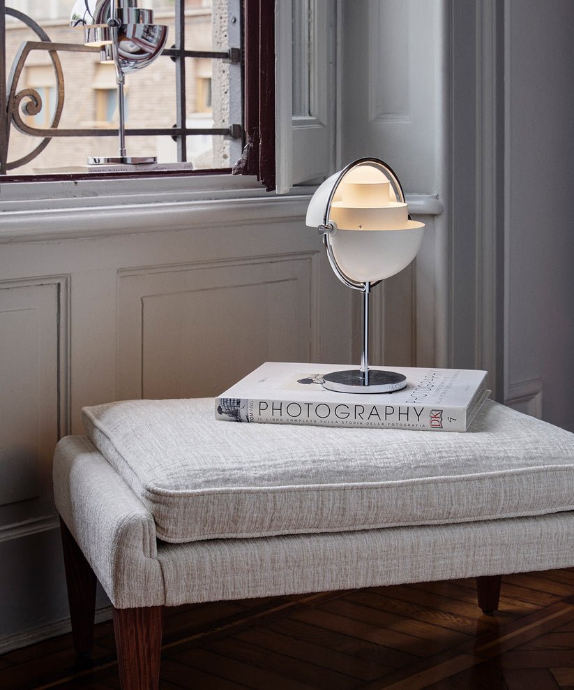 Selanine moderne bordlampe