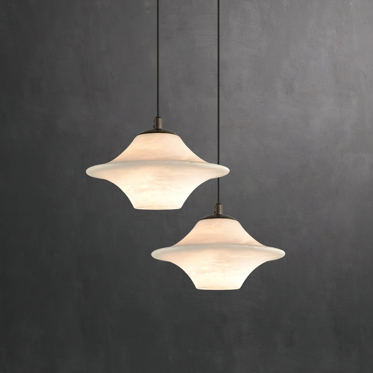 Alabrielle pendellampa i alabaster
