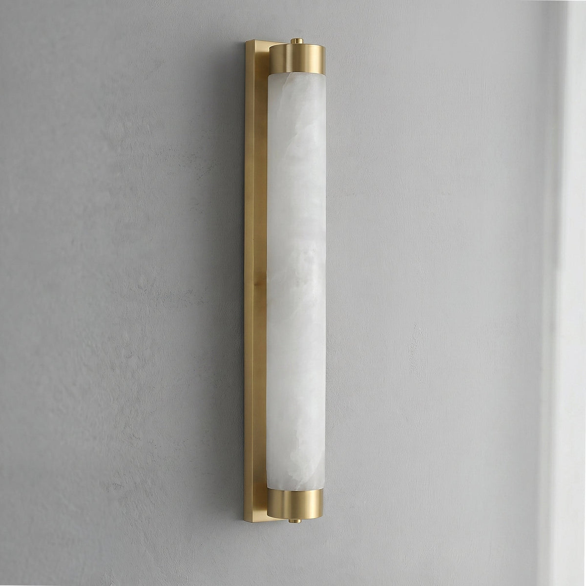 Alvion vägglampa i alabaster