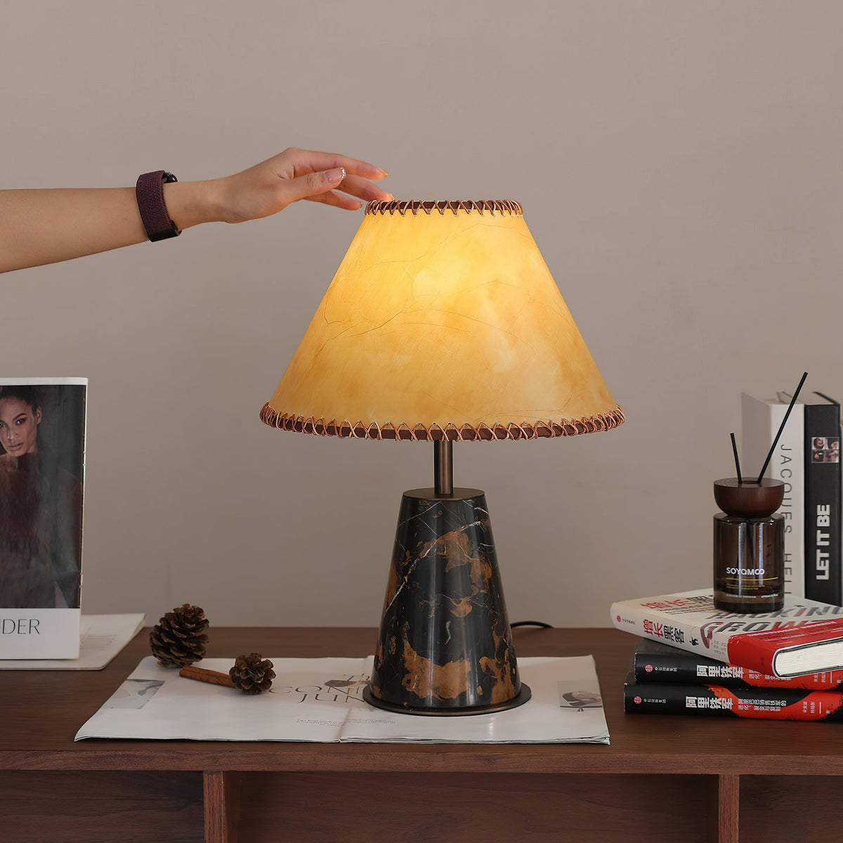 Amberlyn-bordlampe