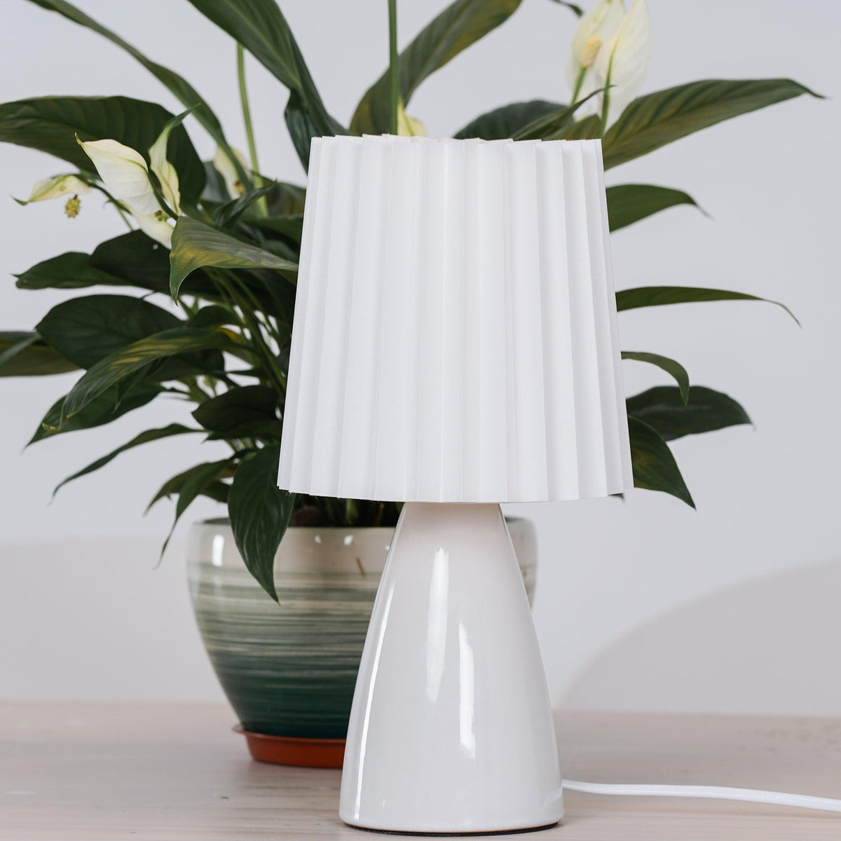 Candeeiro de mesa Boko minimalista em tecido